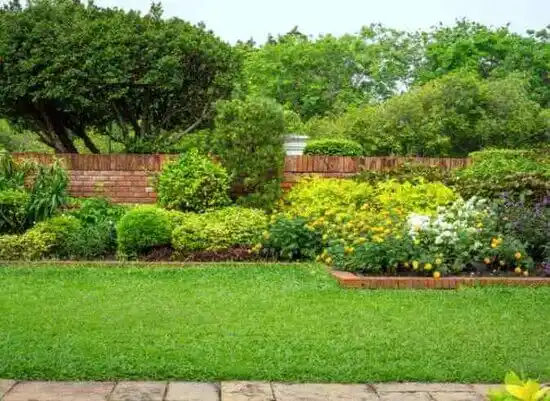 landscaping services Riviera Beach